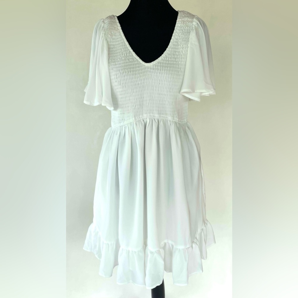 ILLUSORY White Ruffle Mini Dress Size M Boho Hippie Coastal Cottage Romantic NWT
